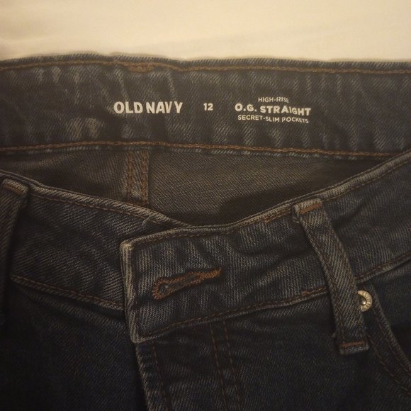 Old Navy High Waist Jeans - Picture 2 of 4